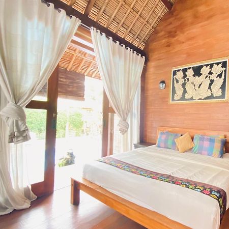 Dong Loka Guesthouse Bali Carangsari Exteriör bild