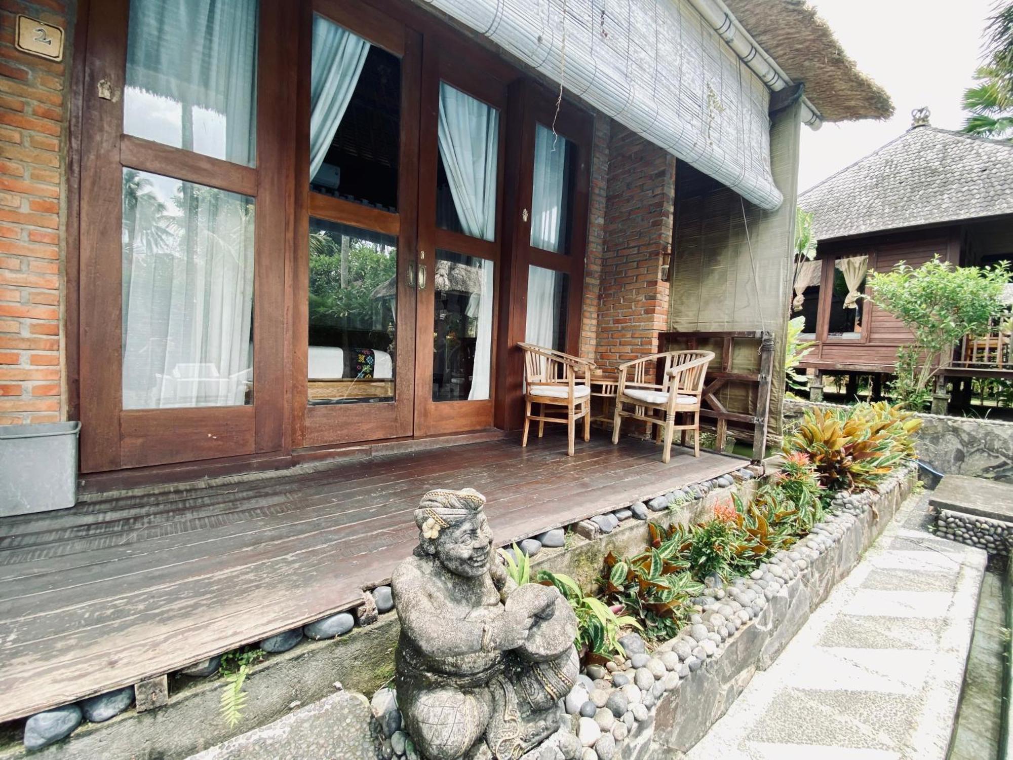 Dong Loka Guesthouse Bali Carangsari Exteriör bild