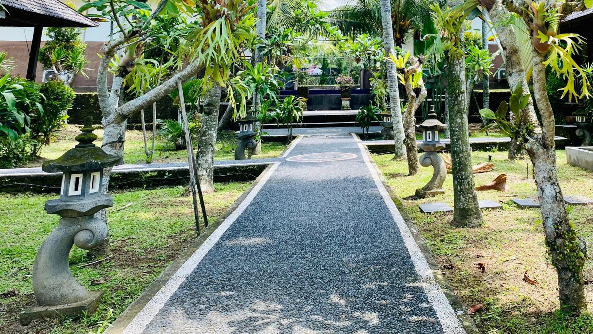 Dong Loka Guesthouse Bali Carangsari Exteriör bild
