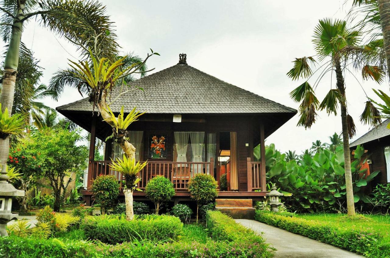 Dong Loka Guesthouse Bali Carangsari Exteriör bild